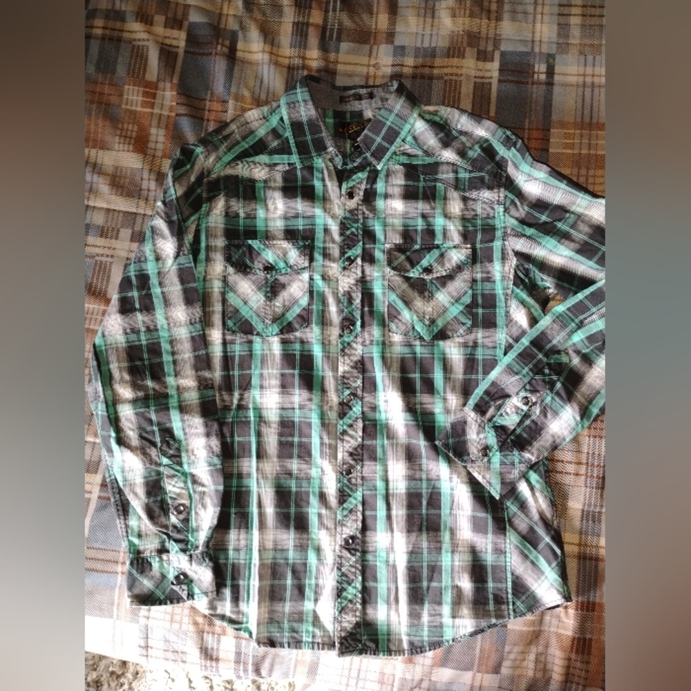 Helix Button Down Shirt